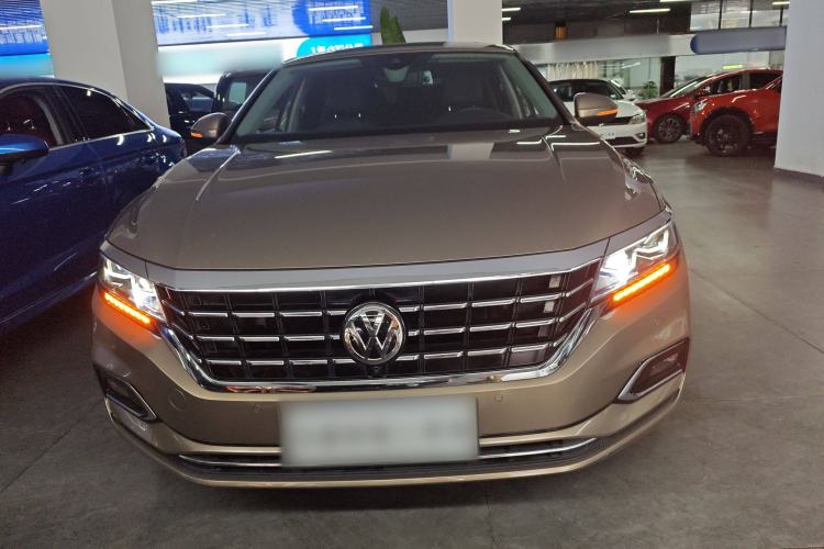 Used Volkswagen Passat 2019 380TSI Prestige Edition China VI Standard
