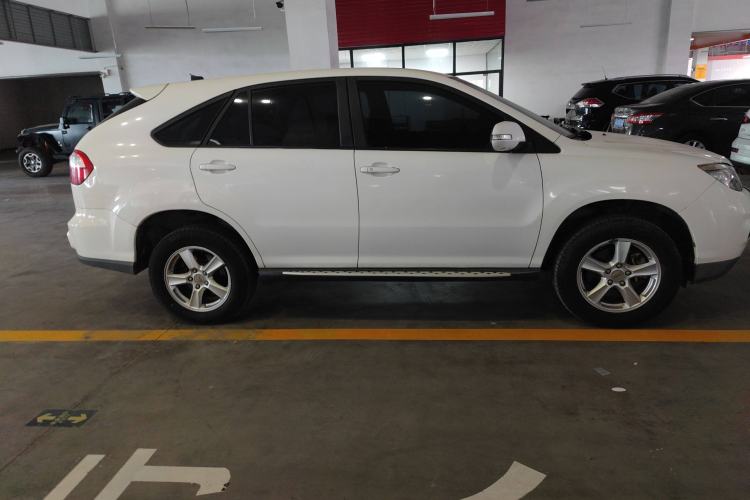 Used BYD S6 2014 2.0L Manual Luxury 5-Seater