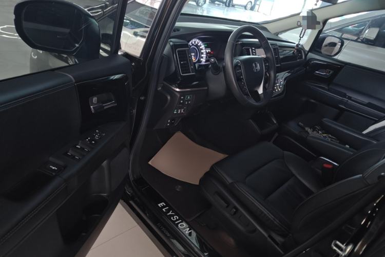 Used Honda Elysion 2019 2.0L Hybrid Luxury Edition