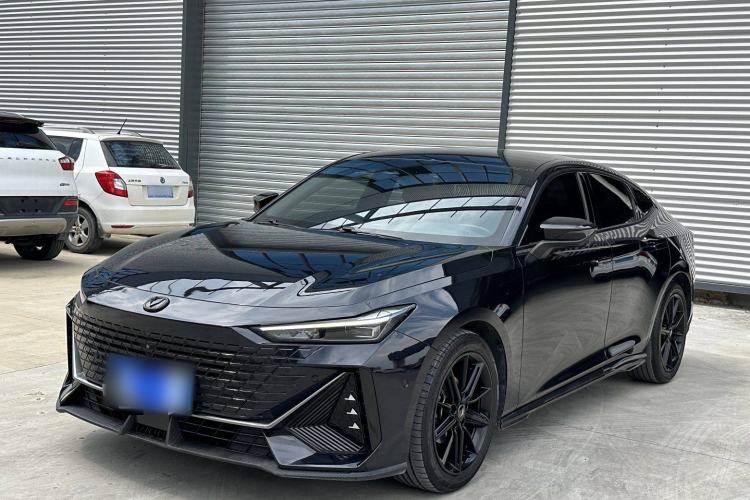 Used Changan UNI-V 2022 1.5T Smart Navigation Version
