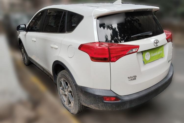 Used Toyota RAV4 2015 2.0L CVT Two-Wheel Drive Fashion Edition