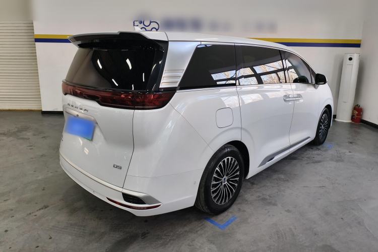 Used Denza D9 2022 DM-i 970 Four-Wheel Drive Flagship Model
