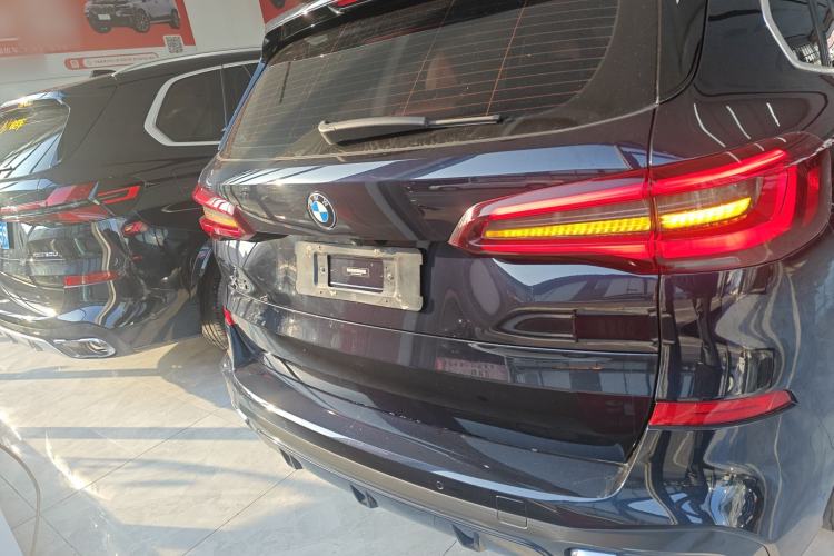 Used BMW X5 2022 Restyled xDrive 30Li Luxury Version M Sport Package