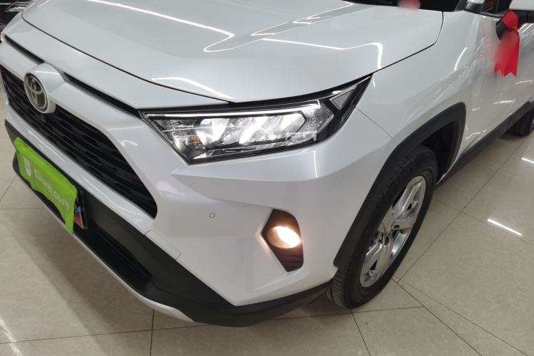 Used Toyota RAV4 2022 2.0L CVT Two-Wheel Drive Fashion Plus Edition
