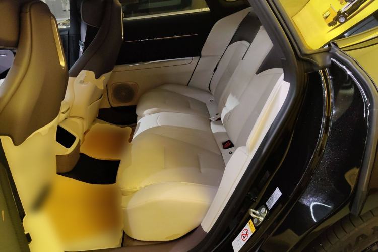 Used  11 2025 Ultra Extended-Range Edition
