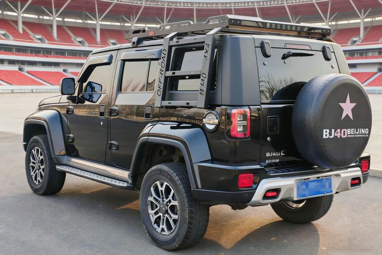 Used  BJ40 2023 2.0T Automatic Four-Wheel Drive Urban Hunter Edition Chivalrous Type