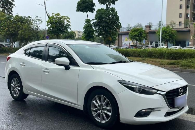 Used Mazda Mazda 3 Axela 2019 Cloud-Controlled Sedan 1.5L Automatic Luxury Model China VI Standard
