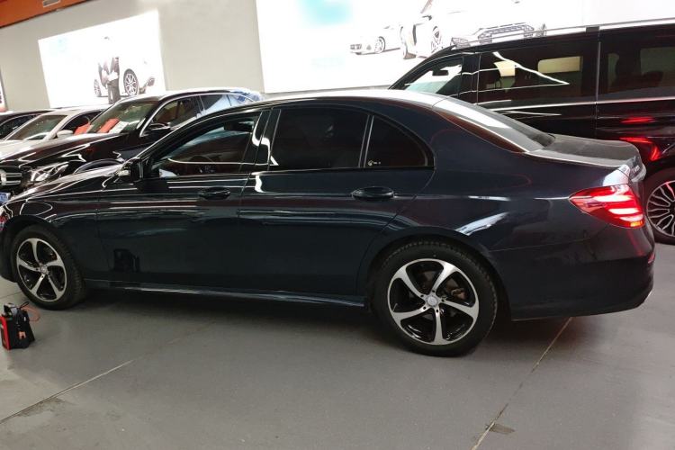 Used Mercedes-Benz E-Class 2017 E 200 Sport