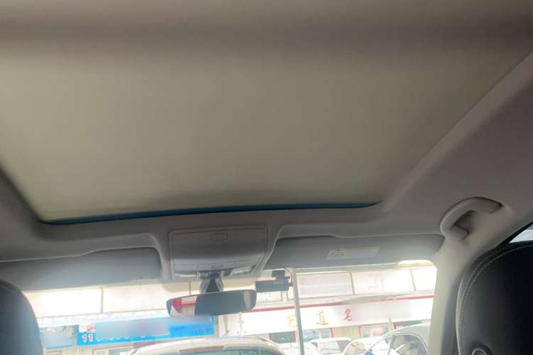 Used Volkswagen Tiguan L 2017 330TSI Automatic Two-Wheel Drive Luxury Edition
