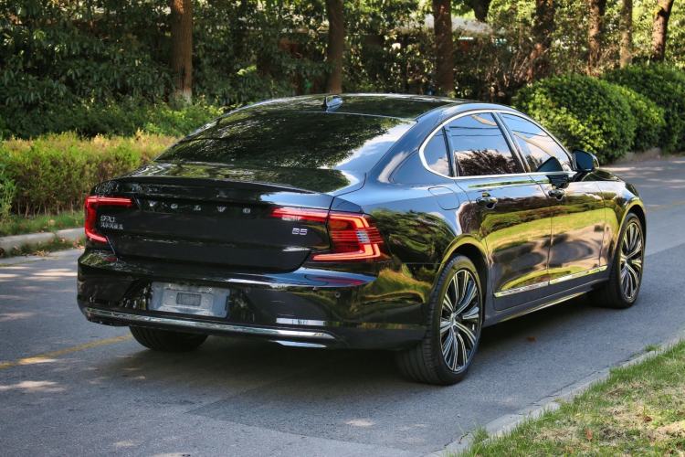 Used Volvo S90 2025 B5 Zhiyuan Luxury Edition
