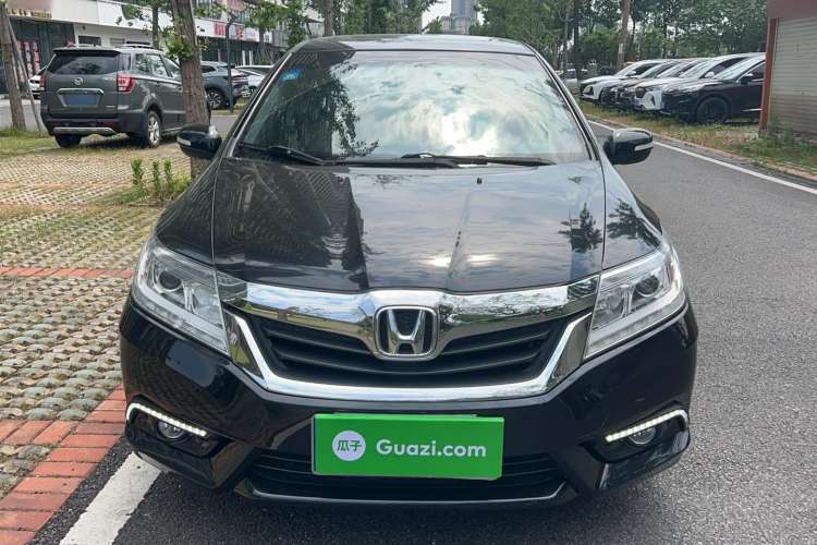 Used Honda Crider 2015 1.8L Automatic Luxury Edition
