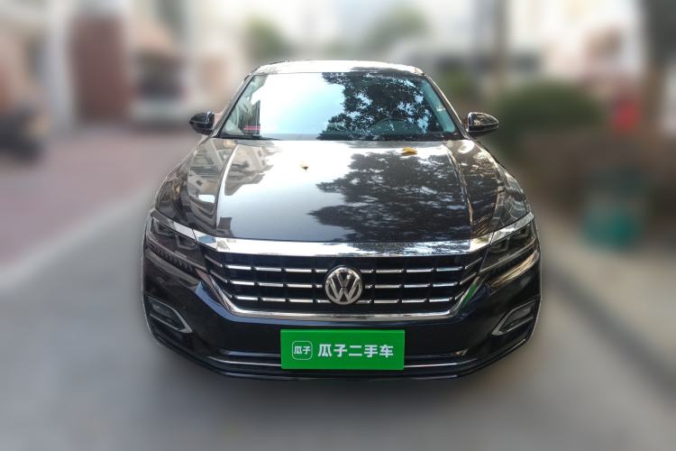 Used Volkswagen Passat 2019 330TSI Luxury Edition China VI Standard
