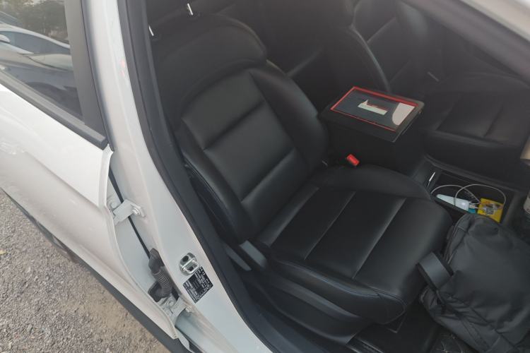 Used MG 4 EV 2022 425 km Luxury Edition