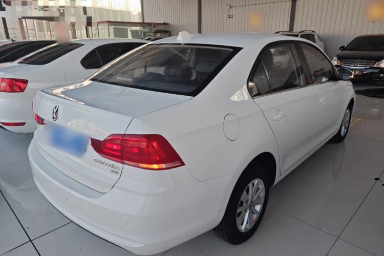 Used Volkswagen Santana 2016 1.6L Manual Fashion Edition
