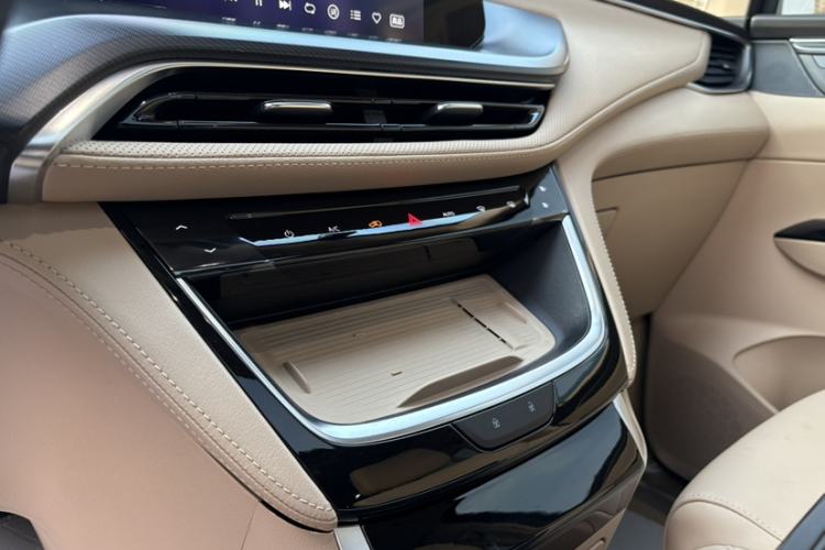 Used Buick GL8 New Energy 2025 Lu Shang Luxury Edition 7-Seater
