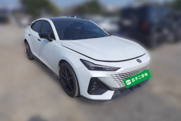 Used Changan UNI-V 2022 1.5T Prestige Version
