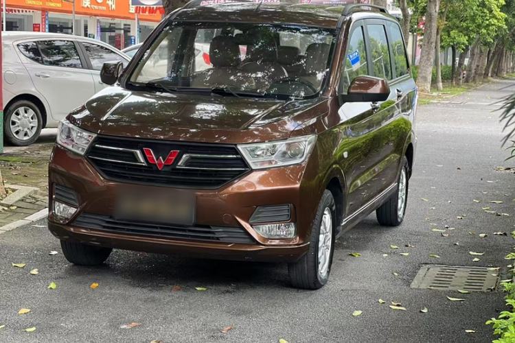 Used Wuling Hongguang 2019 1.5L S Comfort Edition China VI LAR
