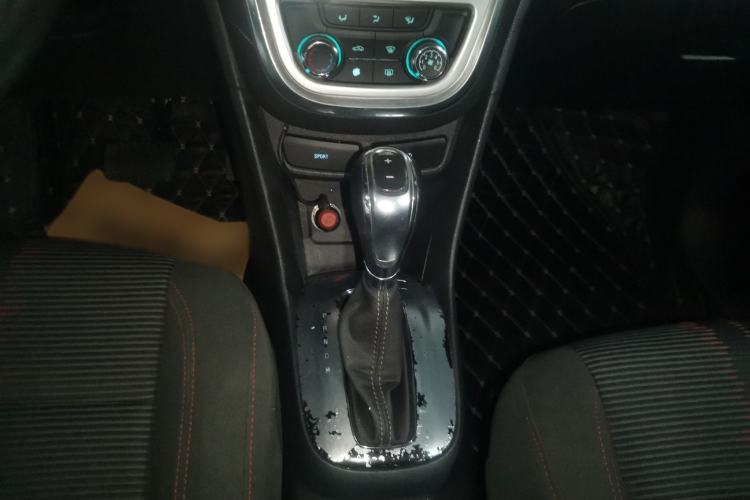 Used Buick Encore 2015 1.4T Automatic Two-Wheel Drive Urban Elite Version