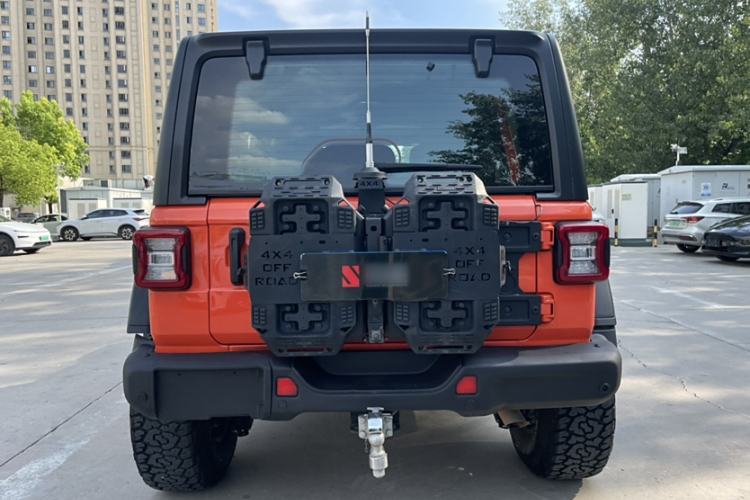 Used  Wrangler 2019 2.0T Sahara Four-Door Version China VI Emission Standard