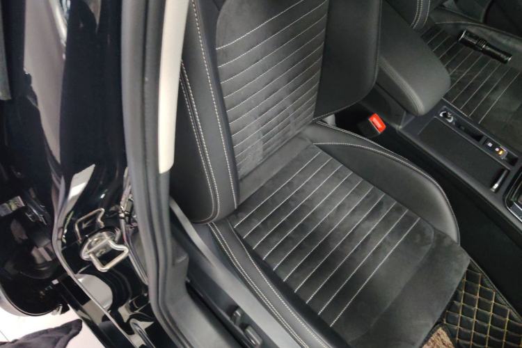 Used Volkswagen Magotan 2020 330TSI DSG Luxury Edition
