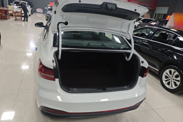 Used Volkswagen Lavida 2023 Revised 1.5L Automatic DeYi Edition