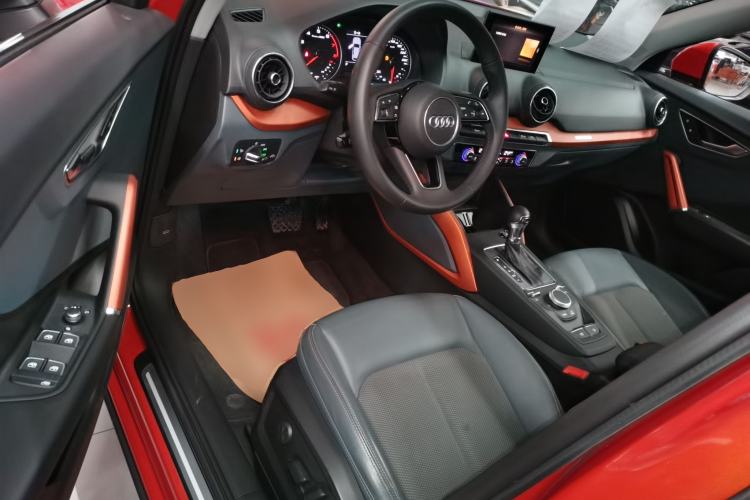 Used Audi Q2L 2018 35 TFSI Fashionable & Elegant Version China VI Emission Standard
