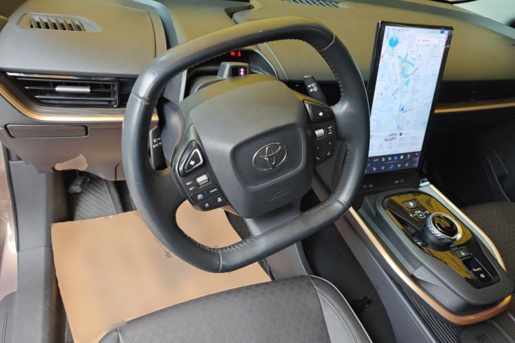 Used Toyota bZ3 2023 616 km Long-Range Premium
