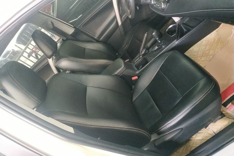 Used Toyota RAV4 2019 2.0L CVT Two-Wheel Drive Pioneer Edition China VI Standard
