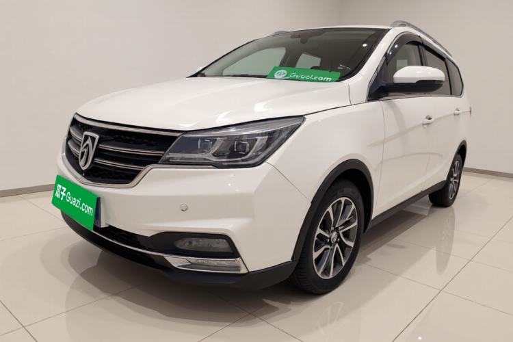 Used Baojun 730 2017 1.5T Manual Prestige Version 7 Seats
