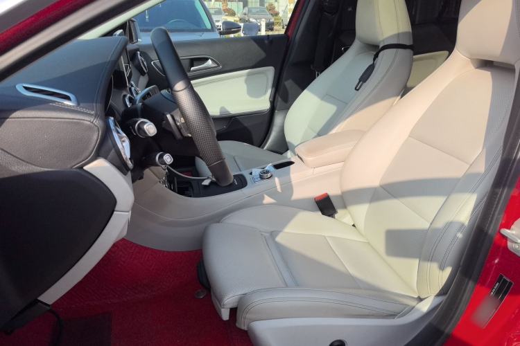 Used Mercedes-Benz GLA 2016 GLA 200 Fashion Model
