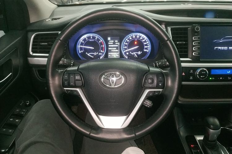 Used Toyota Highlander 2018 2.0T Four-Wheel Drive Luxury Version 7 Seats China VI Standard
