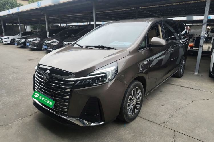 Used Buick GL8 2023 Facelifted Land Cruiser Executive Luxury Version