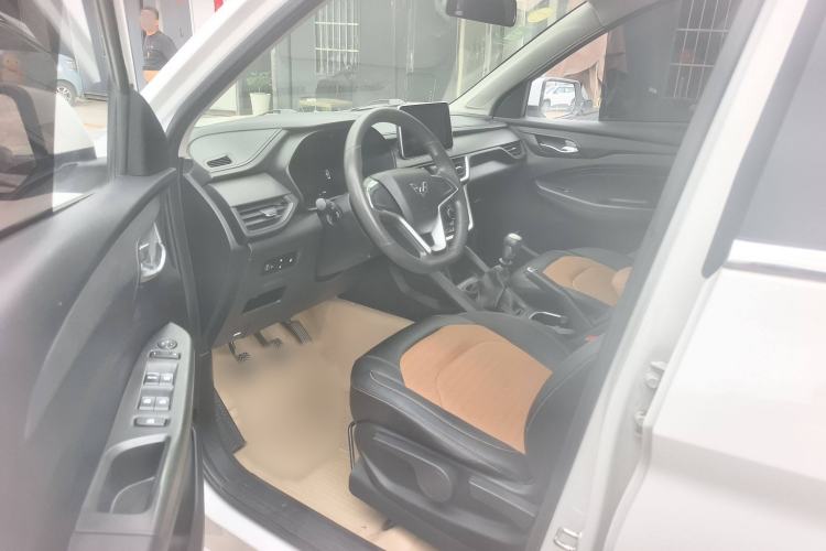 Used Wuling Hongguang S3 2019 1.5L Manual Comfort Model China VI Standard
