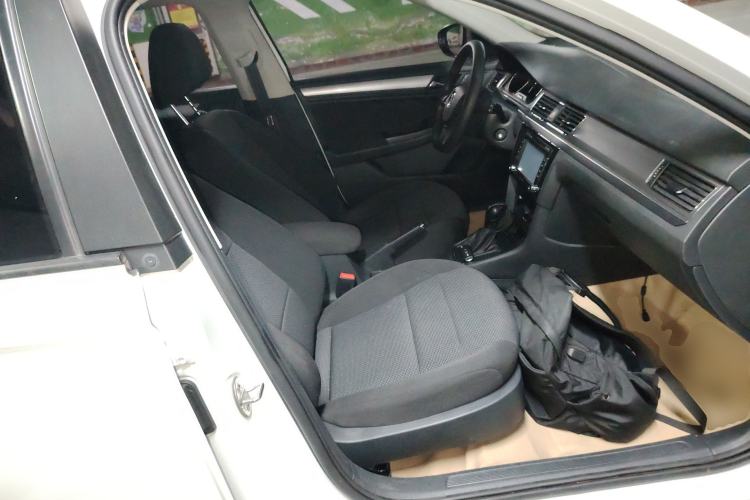 Used Volkswagen Bora 2016 1.6L Automatic Fashion Model
