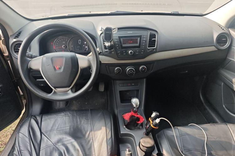 Used Roewe 350 2015 1.5L Manual Luxury Sunroof Edition
