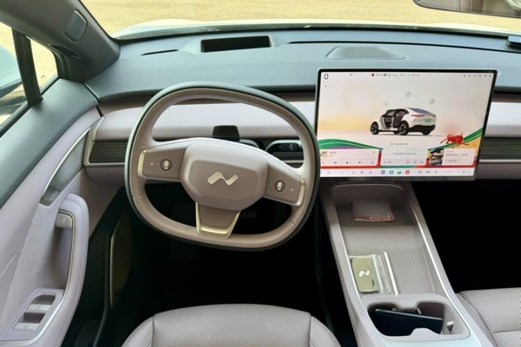 Used ONVO L60 2024 60 kWh Rear-Drive Version
