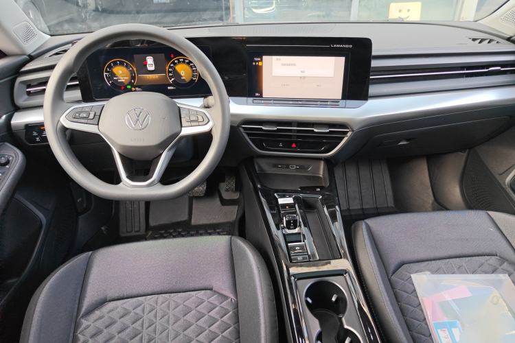 Used Volkswagen Lamando 2024 Lingdu L 200TSI DSG Trendy & Spicy Edition