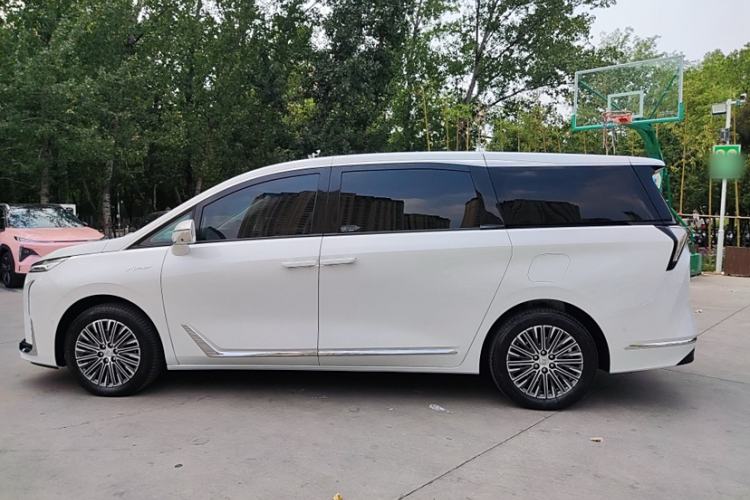 Used Buick GL8 New Energy 2024 Lu Zun Luxury Edition 6-Seater
