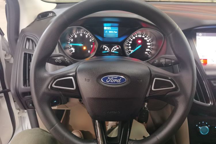 Used Ford Focus 2017 Sedan 1.6L Automatic Comfort Plus SmartDrive Edition
