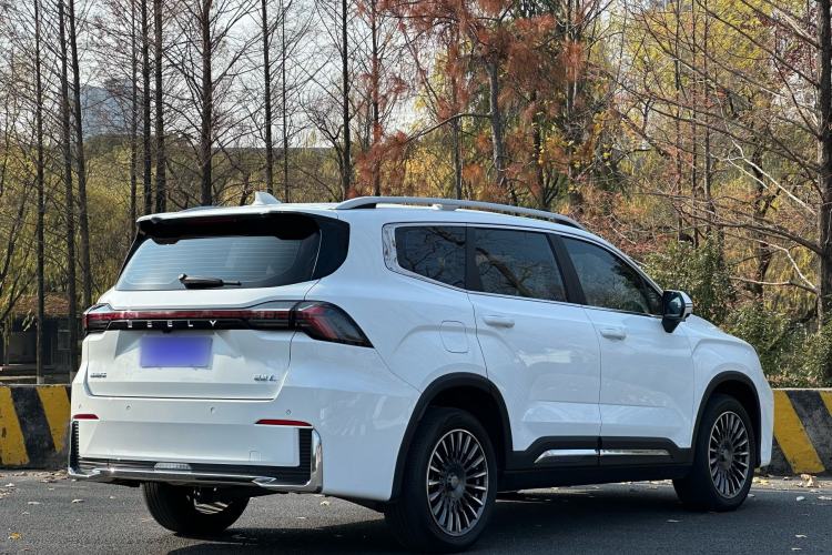 Used Geely Auto Haoyue L 2025 2.0T DCT Luxury Edition