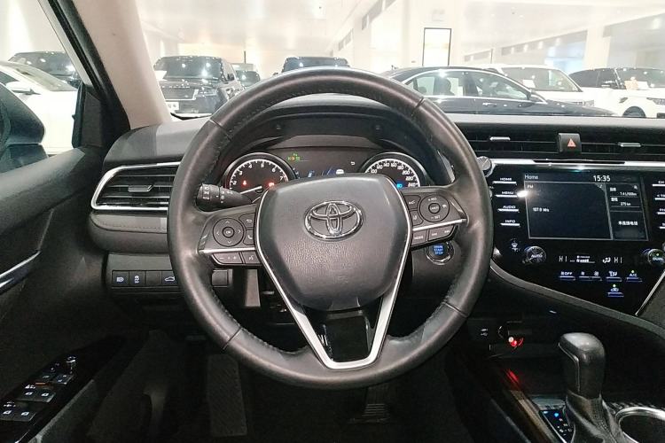 Used Toyota Camry 2018 2.5G Luxury Edition
