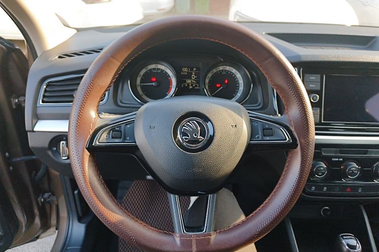 Used Skoda Kamiq 2018 1.5L Automatic Comfort Edition China VI Standard
