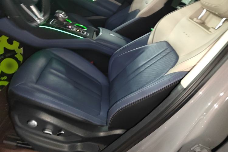 Used Hongqi HS3 2023 2.0T All-Wheel-Drive Youwei Version