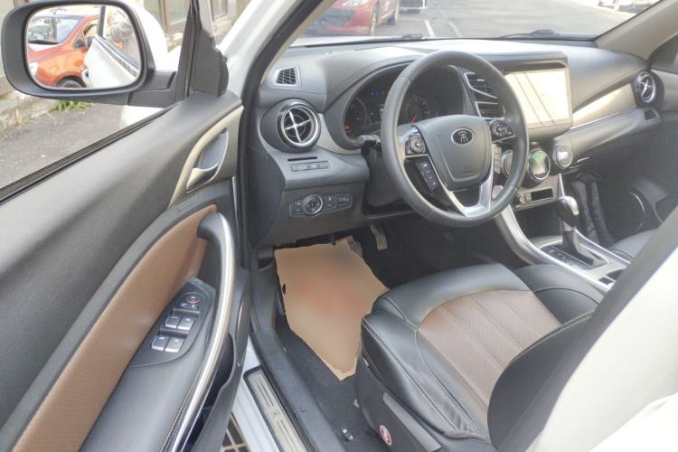 Used BYD Song 2016 GaiShi Edition 1.5TID Automatic Elite Model
