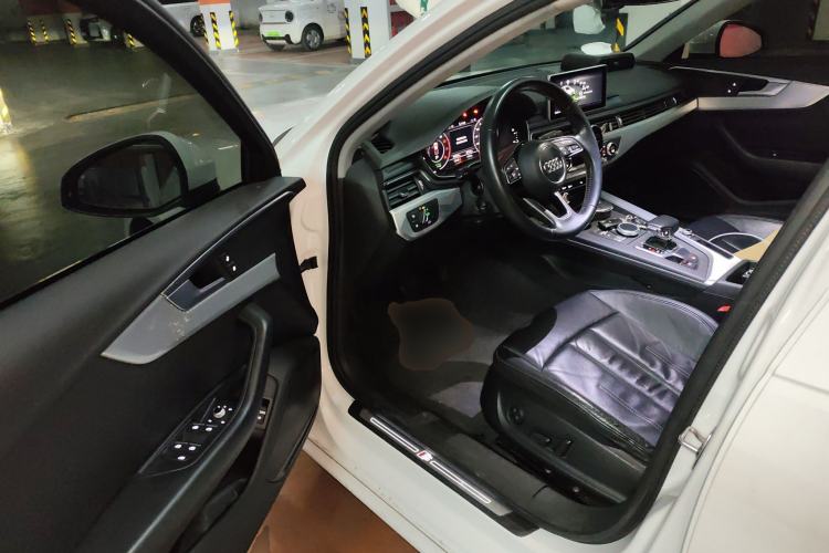 Used Audi A4L 2018 30th Anniversary Edition 40 TFSI Fashion Model