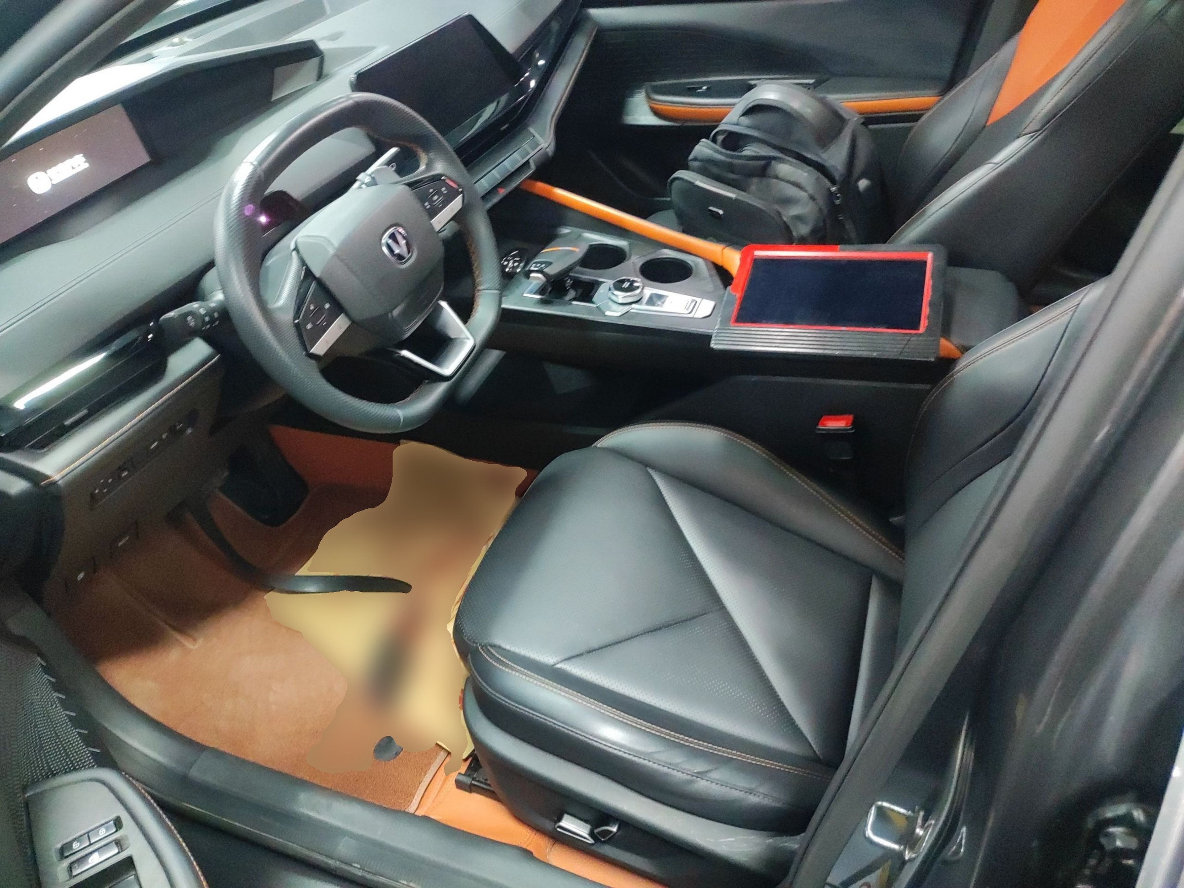 Переднее сиденье в автомобиле