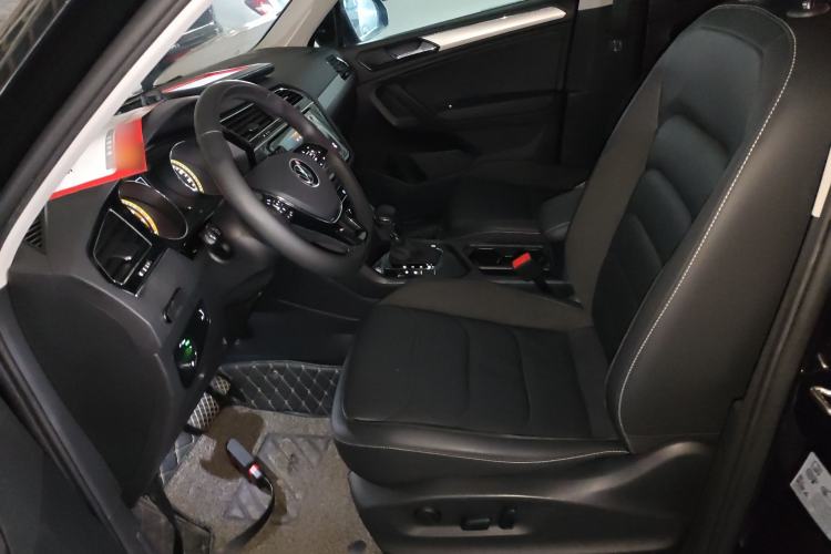 Used Volkswagen Tiguan L 2021 330TSI Automatic Two-Wheel Drive Smart Edition