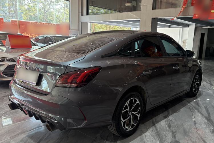 Used MG 5 2022 180 DVVT CVT Youth Luxury Edition
