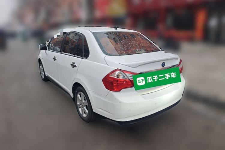 Used Venucia D50 2013 1.6L Manual Luxury Edition
