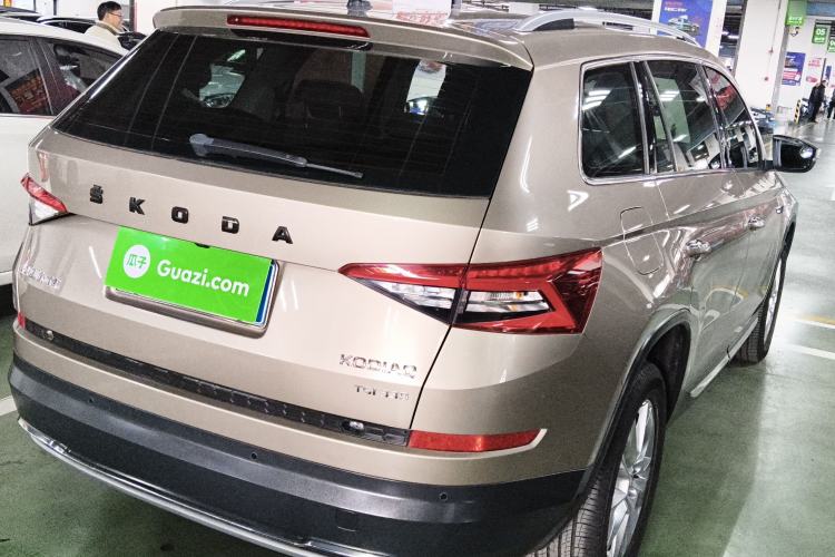 Used Skoda Kodiaq 2019 Facelifted TSI330 5-Seater Two-Wheel-Drive Luxury Enjoyment Edition China VI Standard

